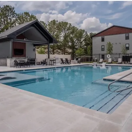Luxuary Apt, Pool, Kingbeds, Near Amp Rogers Exterior photo