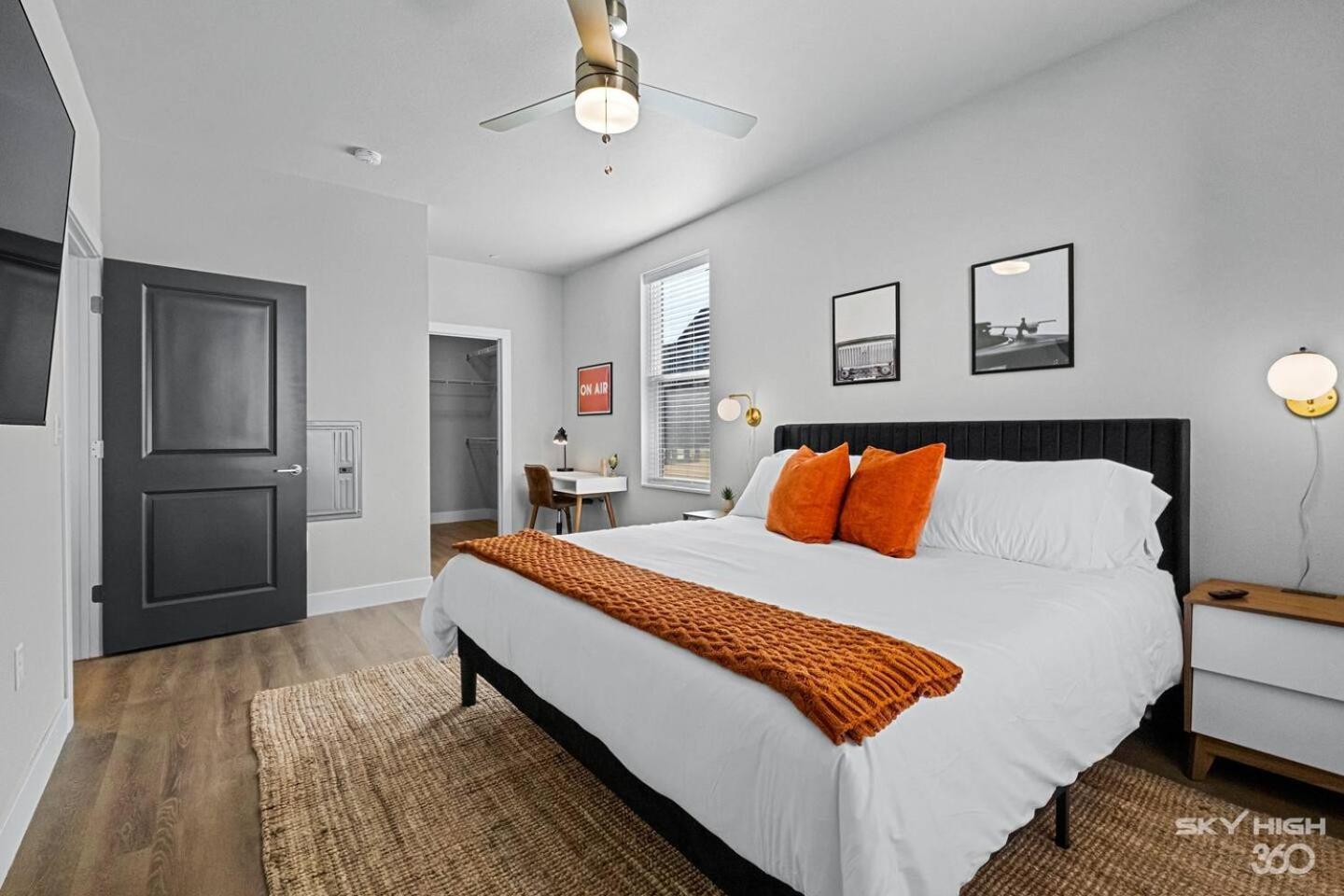 Luxuary Apt, Pool, Kingbeds, Near Amp Rogers